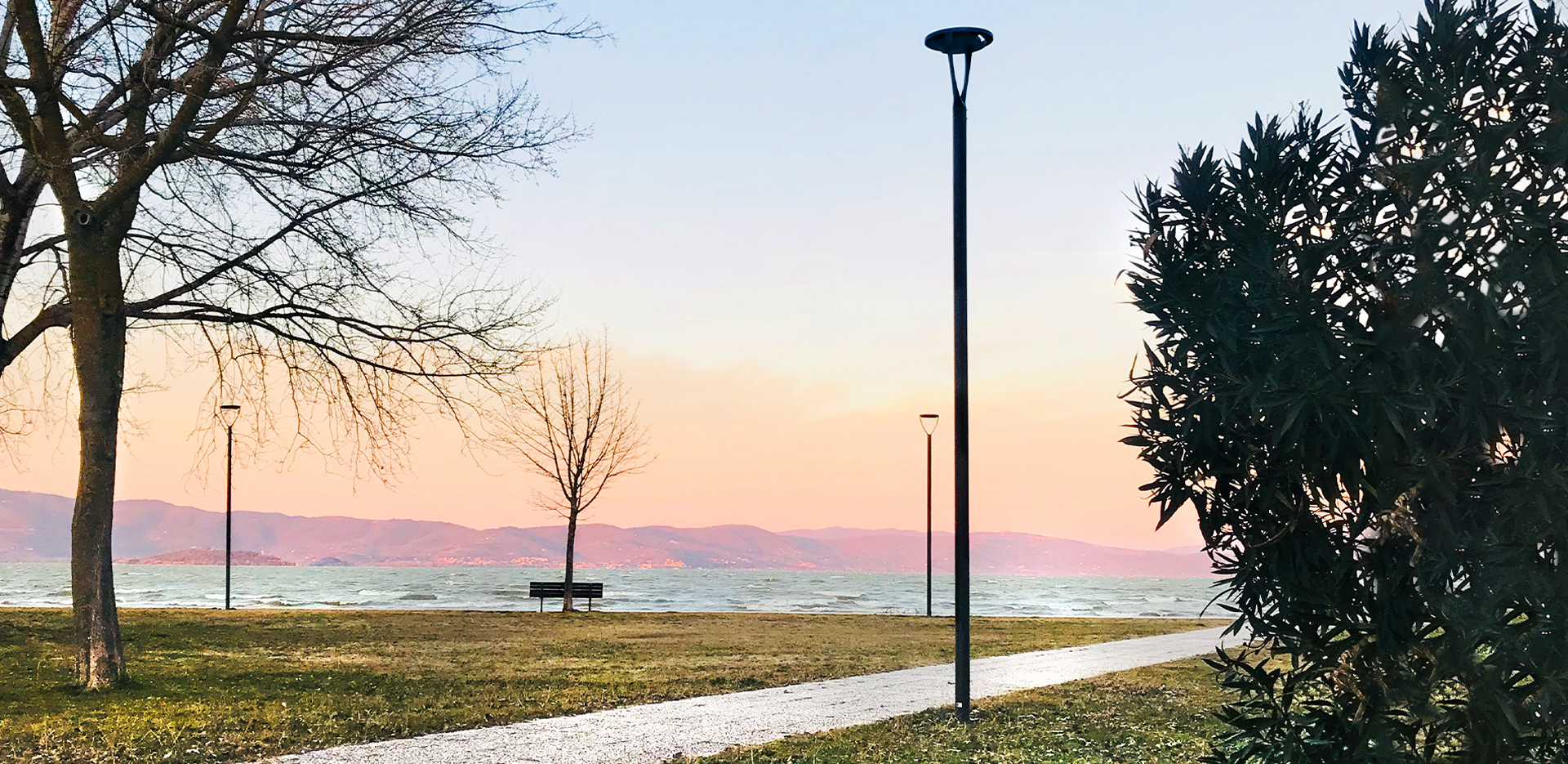 Urban road lamps designed in Italy