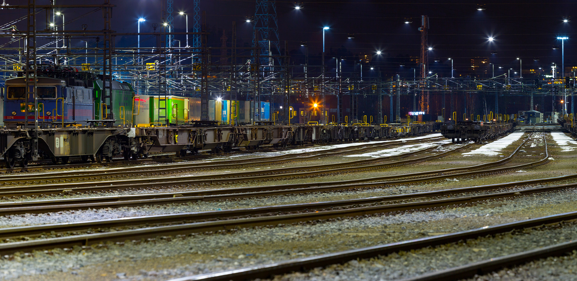 AEC Led lighting for railway platform and tracks