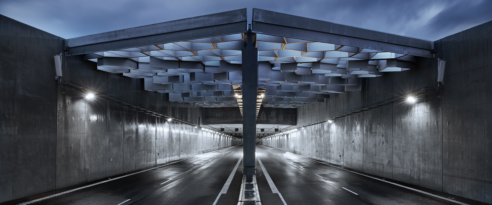 Tunnel lighting control system